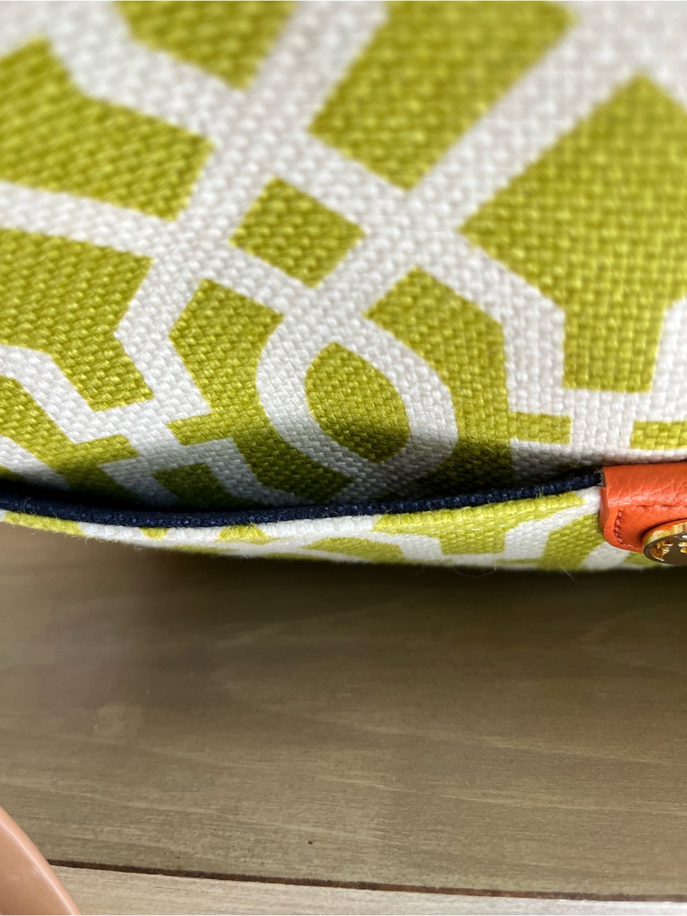 Spartina 449 NWOT Lime Green Geometric Crossbody with Tan Strap - Picture 11 of 16
